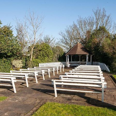 Berwick Manor Hotel Rainham (Greater London) Exterior foto